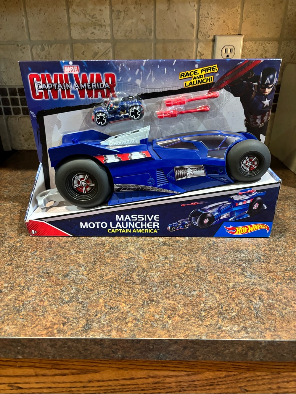 Captain America Massive Moto Launcher - Blue